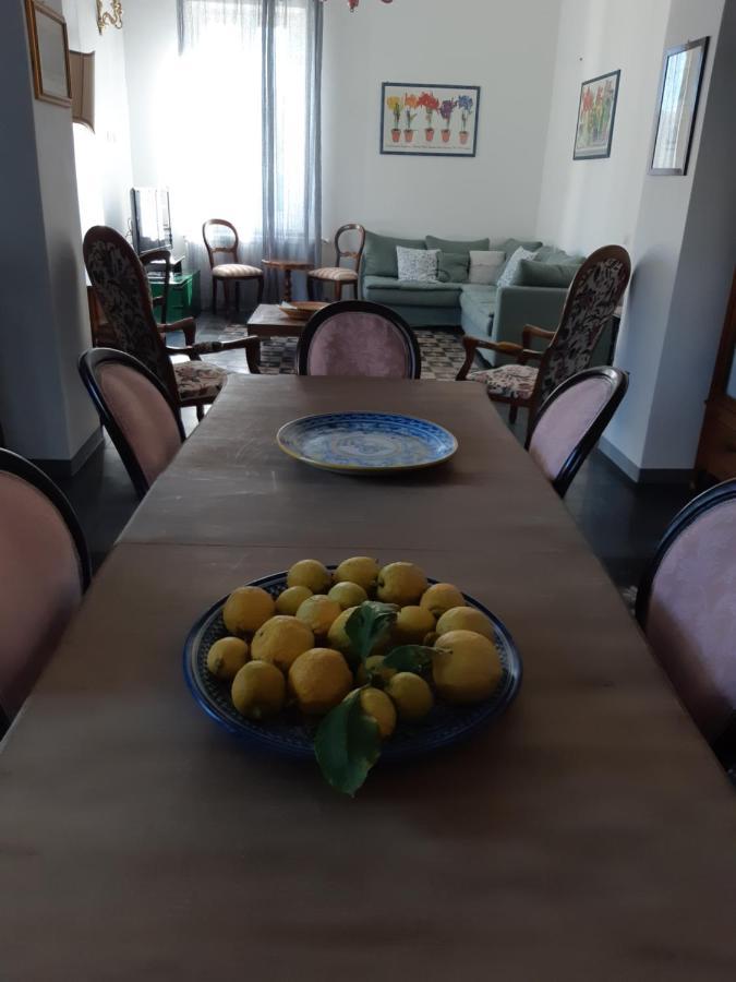فيلا La Casa Bianca ليباري المظهر الخارجي الصورة